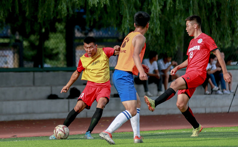 直塞被果断 直塞被果断